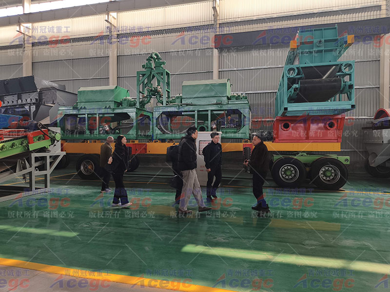印尼客戶(hù)實(shí)地考察沙金設(shè)備廠家